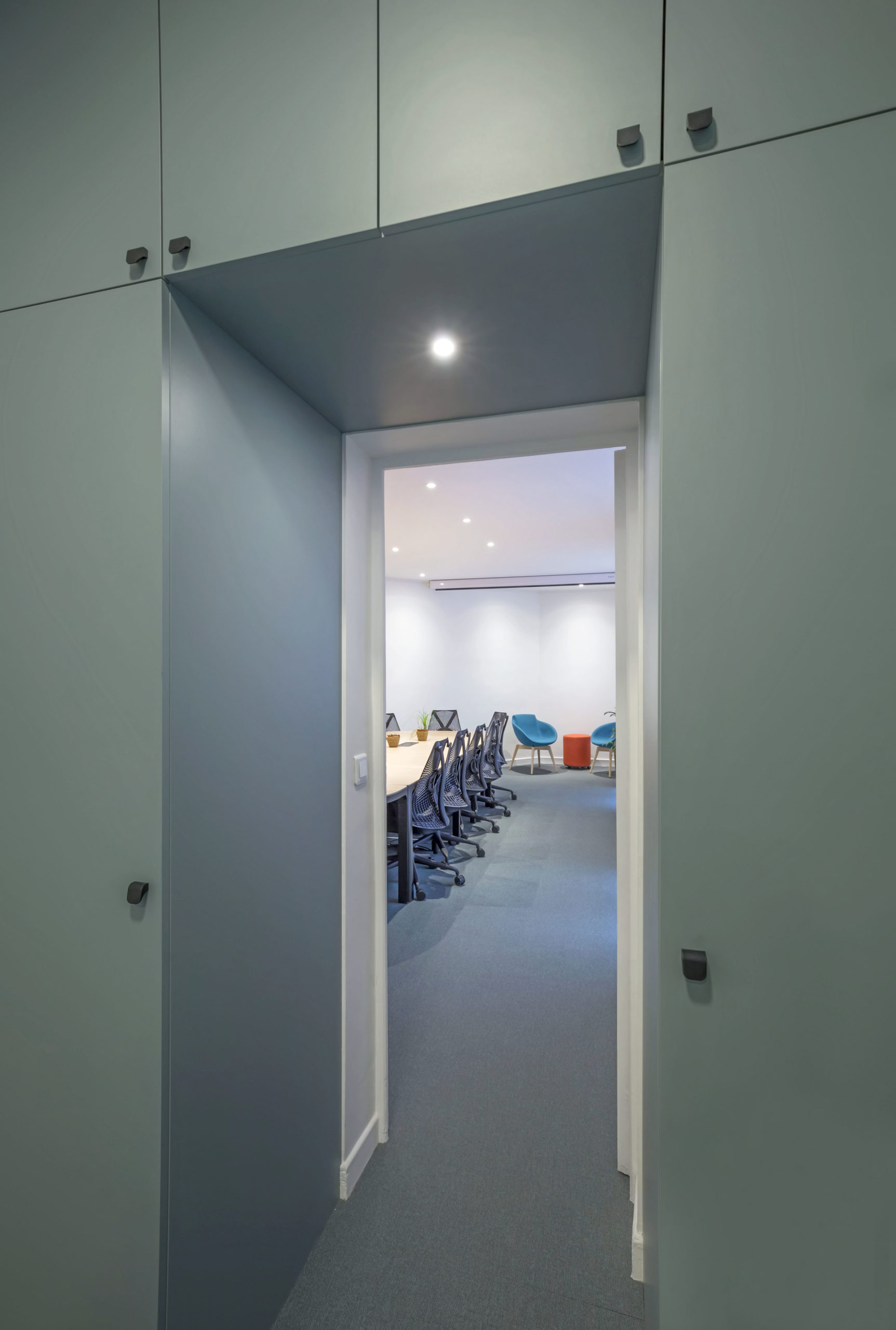 Vestiaire salle de réunion chez Sigma Partners - Architectes d'intérieur Flora Auvray
