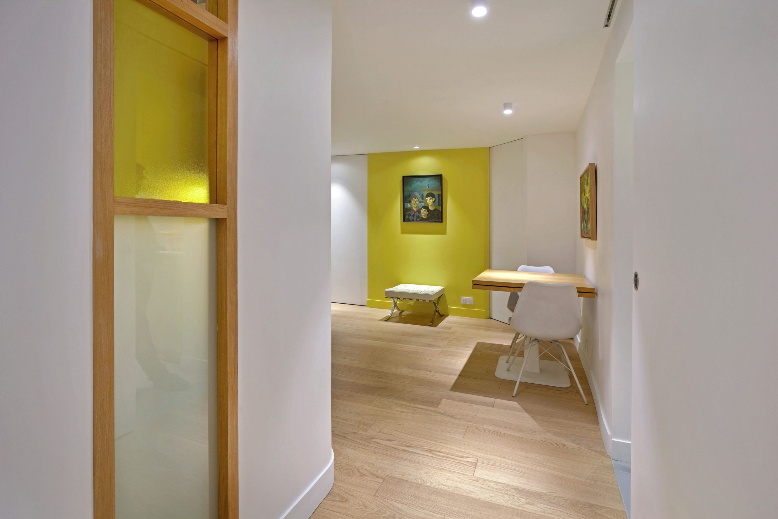 Entrée appartement pied à terre parisien - Flora Auvray Architecte d'intérieur