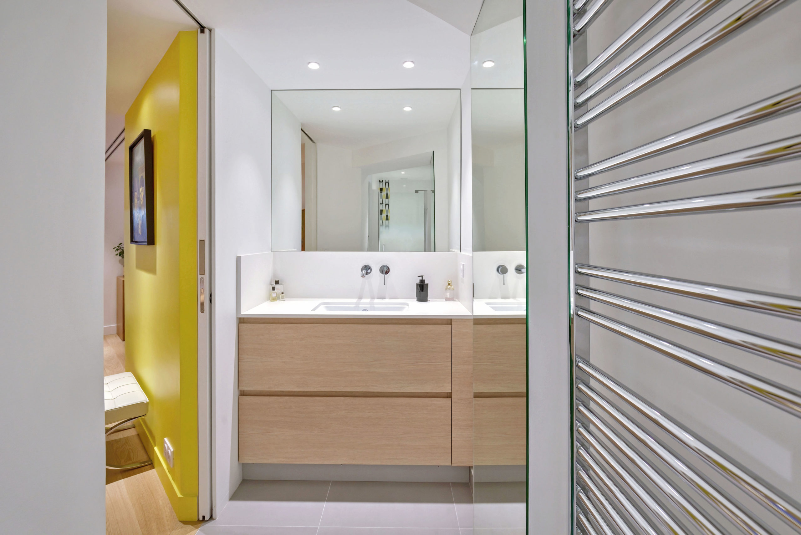Salle de bain appartement pied à terre parisien - Flora Auvray Architecte d'intérieur