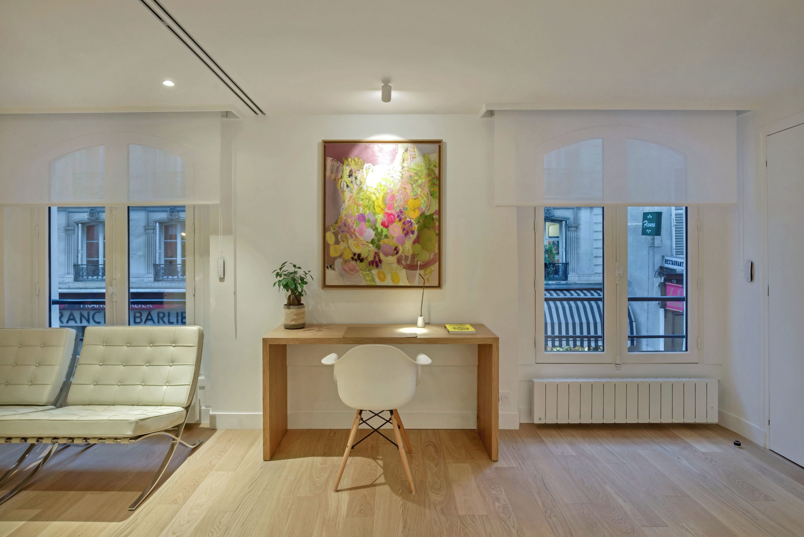 Bureau appartement pied à terre parisien - Flora Auvray Architecte d'intérieur (83)